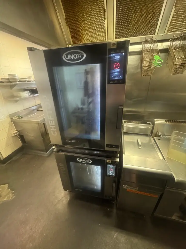 Commercial kitchen appliance servicing